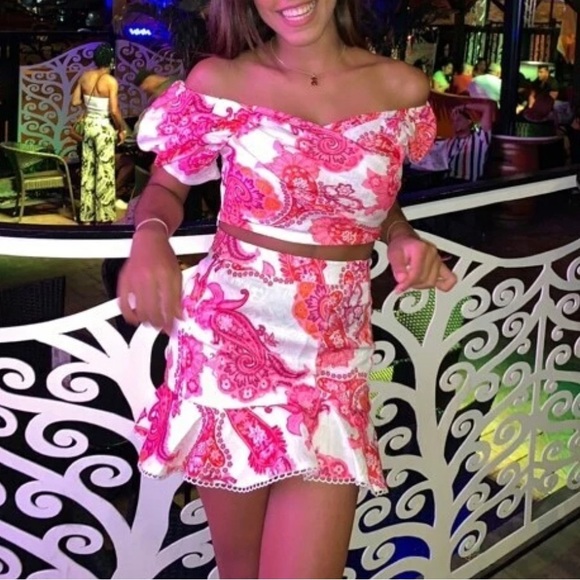 Top and Ruffle hem Skirt set - Picture 3 of 3